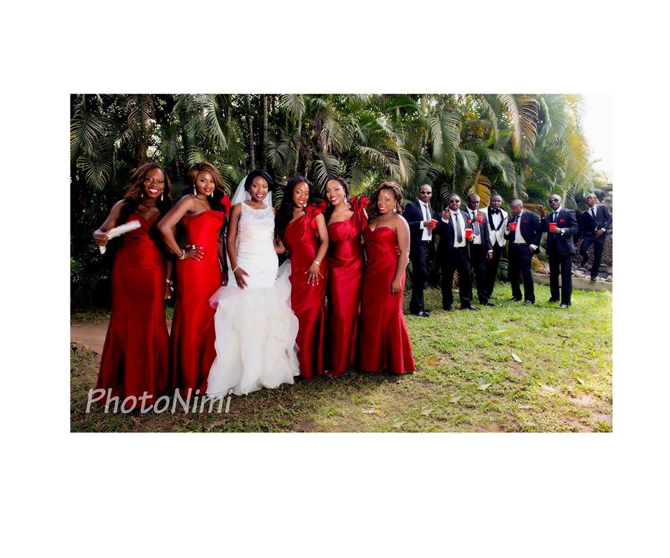 bride, bridal train, groom, groomsmen, photonimi