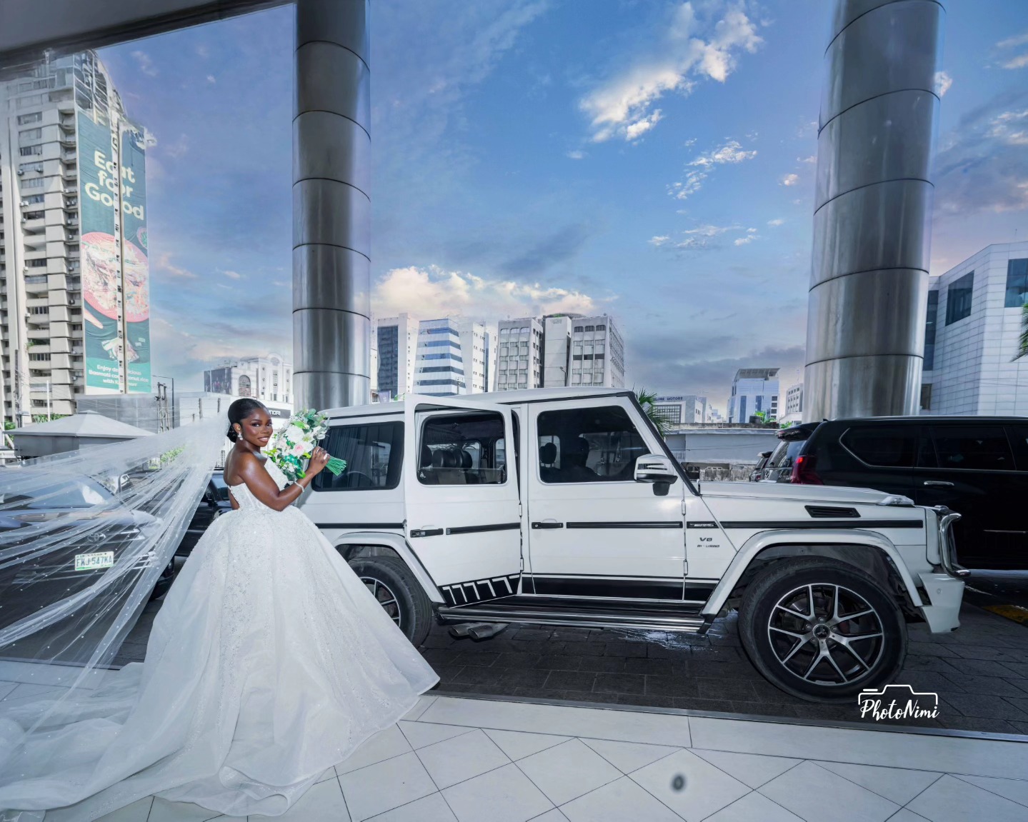 beautiful wedding photography of foluka and lolu by photonimi, naija wedding, yoruba wedding, bride and groom